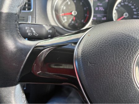 2015 Volkswagen Polo 1.2i TSI Petrol Automatic Comfortline €12,250 thumbnail