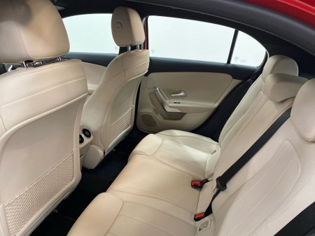 2021 Mercedes-Benz A Class - thumbnail 4