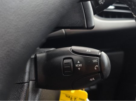 2015 Citroen C3 1.2 AUTO FULL MOON ROOF / LOW ROAD TAX / LOW MILEAGE €9,500 thumbnail