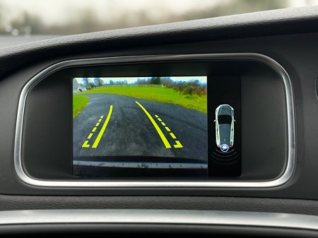 2014 Volvo V40 2.0 T5 (245hp) R-Design Geartronic €11,900 thumbnail