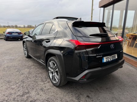 2021 Lexus UX 250 H - thumbnail 8