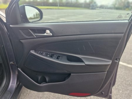 2016 Hyundai Tucson - thumbnail 30