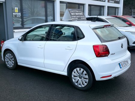 2015 Volkswagen Polo 1.2 TSI 3DR 90HP Comfortline + €10,990 thumbnail