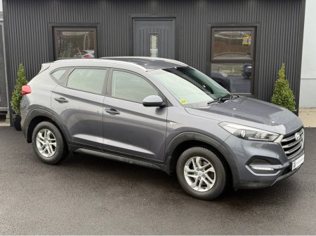 2016 Hyundai Tucson COMFORT 5DR ** Low Kms ** €13,950 thumbnail