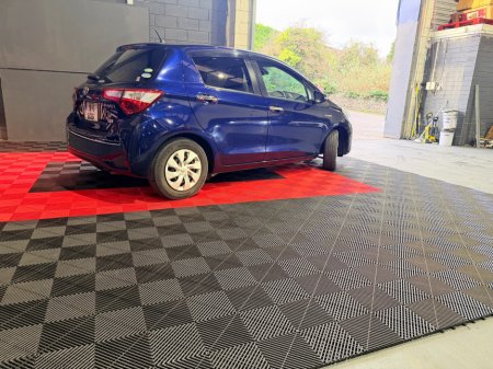 2019 Toyota Vitz Toyota Vitz 2019 Hybrid (immobiliser) €13,500 thumbnail