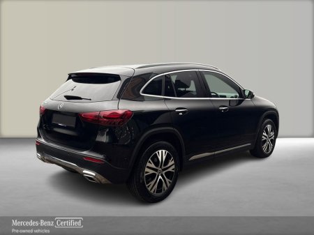 2024 Mercedes-Benz GLA Class GLA 200 d A/T Progressive *memory seats* €46,900 thumbnail