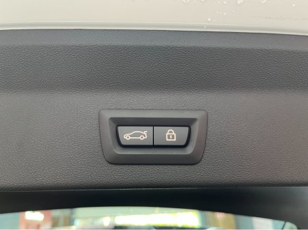 2021 BMW X3 2021 BMW X3 XDRIVE 30E M-SPORT EDITION JOY 2.0 AUTOMATIC / CRUISE CONTROL / 360° PARKING CAMERA / ELECTRIC MEMORY & HEATED SEATS / PADDLE SHIFTERS / PANORAMIC SUNROOF / APPLE CARPLAY thumbnail