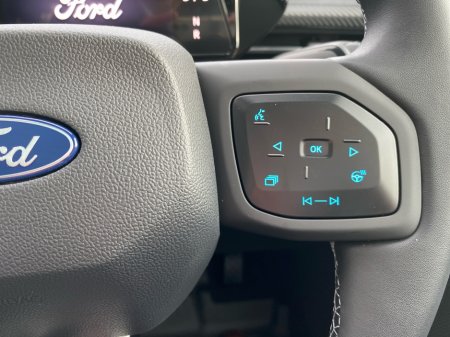 2026 Ford Capri - thumbnail 12