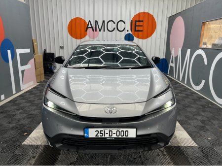 2025 Toyota Prius - thumbnail 6