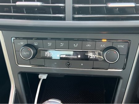 2019 Volkswagen Polo 1.0 TSI Automatic DSG tiny mileag €16,900 thumbnail