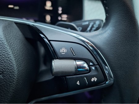 2023 Skoda Kodiaq 7S STYLE 2.0 TDI *High Spec/Black Leather/Heated Seats/Keyless Entry/Camera/Ambient Lighting* €43,950 thumbnail