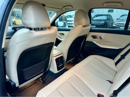 2024 BMW 3 Series 330e SPORT AUTO €40,950 thumbnail