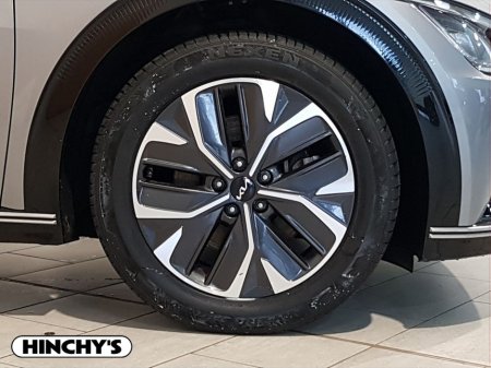 2022 Kia EV6 - thumbnail 8