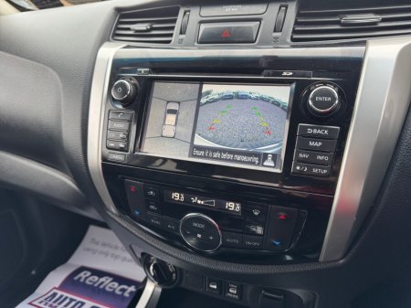 2018 Nissan Navara - thumbnail 18