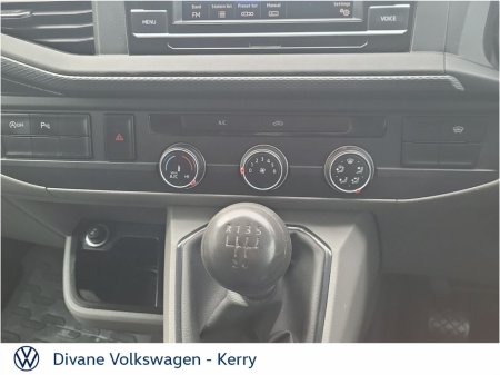 2021 Volkswagen Transporter - thumbnail 18