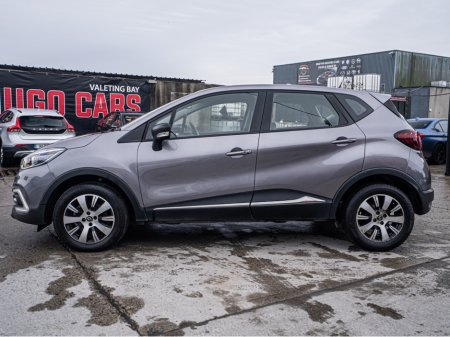 2019 Renault Captur 2019 Captur 1.5dci/New NCT/Irish/1yr warranty €13,888 thumbnail