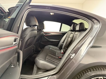 2019 BMW 5 Series - thumbnail 15