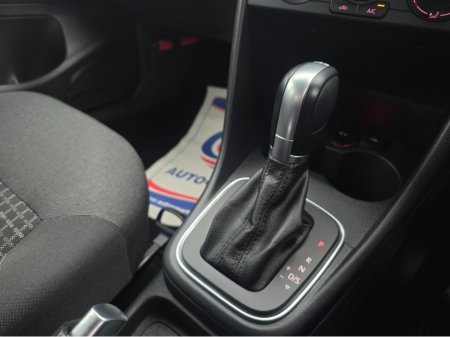 2015 Volkswagen Polo ( 152 REG ) 1.2 TSI COMFORTLINE  - CRUISE CONTROL - LOW TAX BAND - SIMI DEALER €11,750 thumbnail