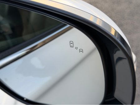 2020 Mitsubishi Outlander 4X4 Plug-in Hybrid - High Spec - Like New €24,750 thumbnail