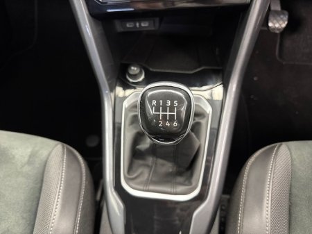 2024 Volkswagen T-Roc - thumbnail 16