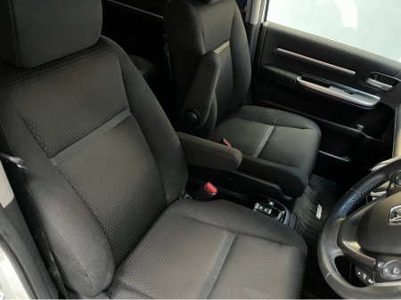 2020 Honda Stepwagon €28950 2020 HONDA STEPWAGON EHEV G SPADA SENSING 2.0 AUTOMATIC / CRUISE CONTROL / REVERSE CAMERA / AUTOMATIC DOORS / 7 SEATS €28,950 thumbnail