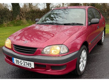 1999 Toyota Avensis - view 4