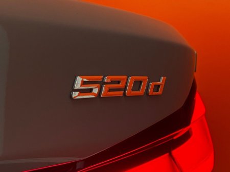 2020 BMW 5 Series - thumbnail 9