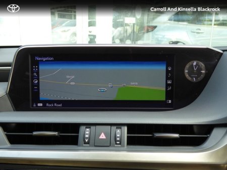 2022 Lexus ES 300 H Hybrid Dynamic €41,950 thumbnail