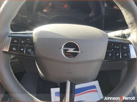 2025 Opel Astra Elegance 1.2 130hp 6-speed manual MY25 €33,900 thumbnail