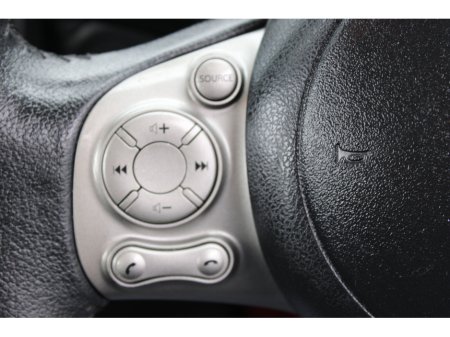 2016 Nissan Micra - thumbnail 17