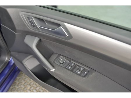 2017 Volkswagen Touran 1.4 TSI DSG TRENDLINE *CARPLAY*ANDROID*REVERSE CAM* €18,480 thumbnail