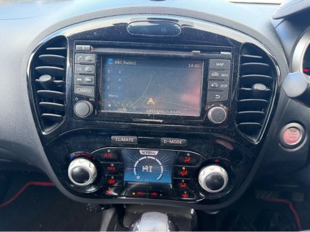 2015 Nissan Juke 1.6 TEKNA 115BHP 5DR AUTO €9,990 thumbnail