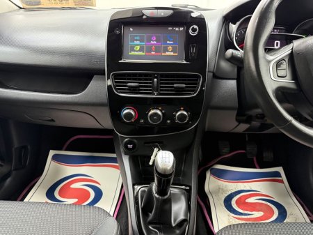 2017 Renault Clio IV 1.2 Dynamique €10,495 thumbnail