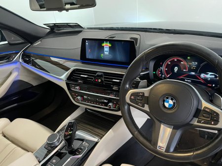2018 BMW 5 Series - thumbnail 16