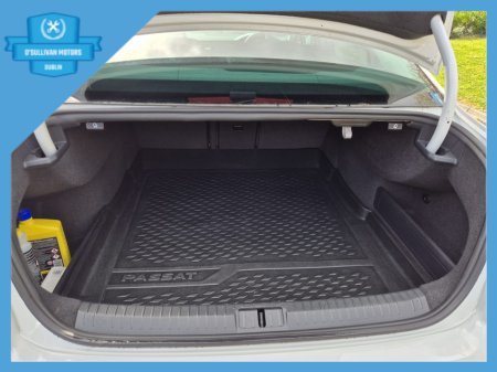 2016 Volkswagen Passat - thumbnail 10