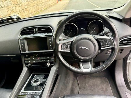 2018 Jaguar F-Pace - thumbnail 21