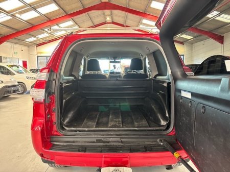 2016 Toyota Landcruiser - thumbnail 10