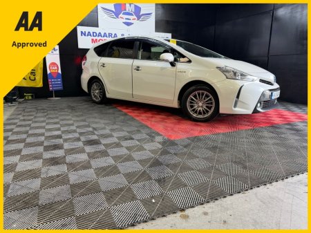 2016 Toyota Prius - thumbnail 4