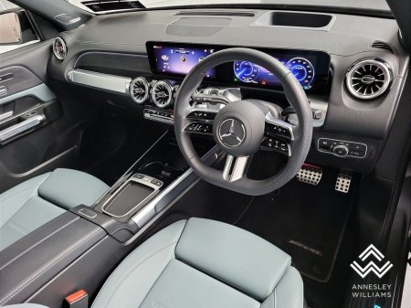 2025 Mercedes-Benz EQB - thumbnail 12