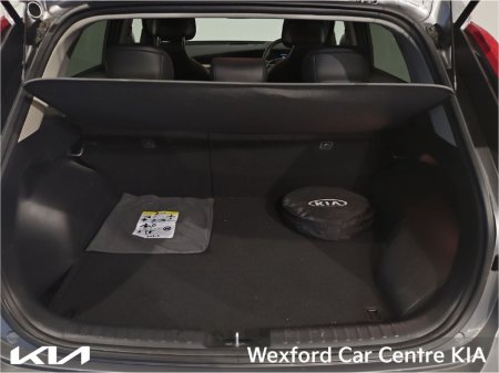 2023 Kia Niro 1.6 PHEV K3 €30,795 thumbnail