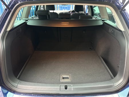 2018 Volkswagen Golf Golf Estate 1.4 TSI Highline €19,950 thumbnail