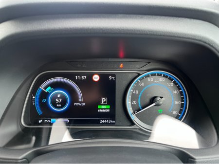 2025 Nissan Leaf EV SV PREMIUM 40KWH //360 PARKING CAMERAS//KEYLESS ENTRY//ADAPTIVE CRUISE CONTROL// €22,950 thumbnail