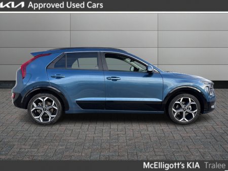 2025 Kia Niro HEV SEM €36,950 thumbnail