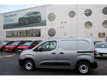 2023 Toyota Proace  €19,512