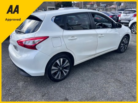 2017 Nissan Pulsar - thumbnail 18