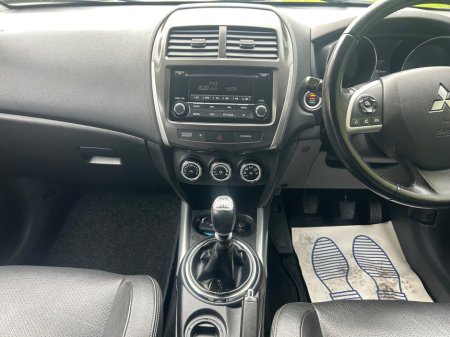 2014 Mitsubishi ASX - thumbnail 16