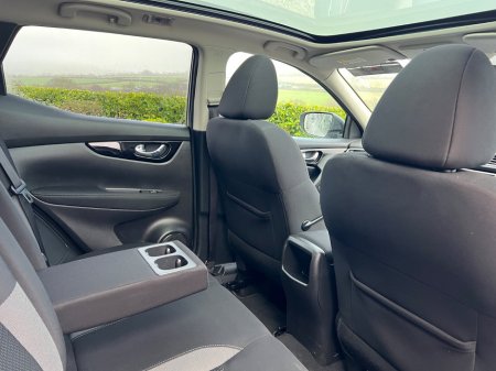 2018 Nissan Qashqai 1.2 PET SV CVT €15,950 thumbnail