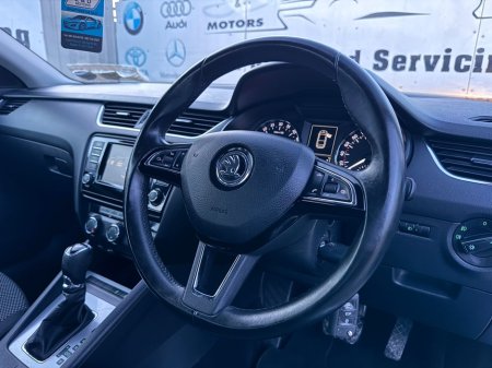 2016 Skoda Octavia AMBITION 1.6 TDI 110HP DSG 4DR €10,950 thumbnail