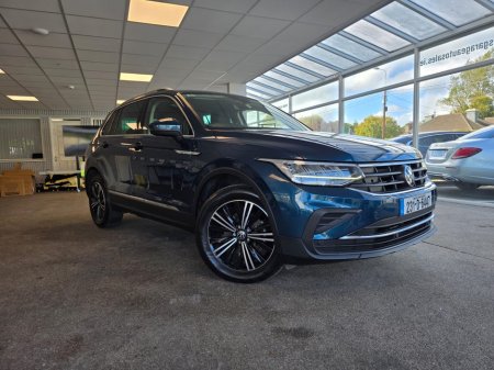 2023 Volkswagen Tiguan LIFE 2.0 TDI MANUAL 6SPEED FWD 122BHP 5 €34,950