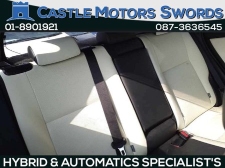 2018 Toyota Auris - view 2